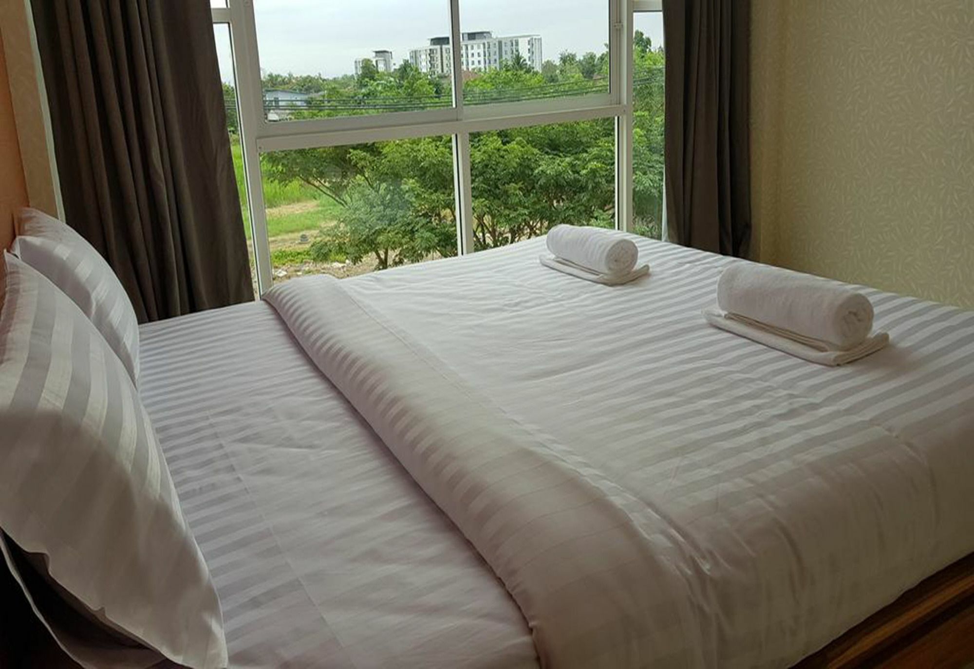 Km Hotel Chiang Mai Exterior foto
